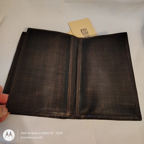 Unique Folding Brown Leather Wallet from CLC Never Used!! - Picture 13 of 16